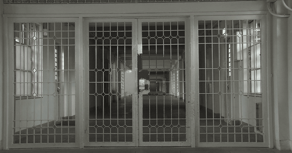 正式な告知日はいつ?死刑執行の当日告知に死刑囚が訴訟!精神苦痛で損害賠償請求?
